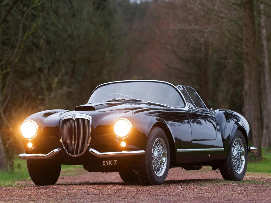  Lancia Aurelia GT Convertible 1954 года  (фото 1 из 42)